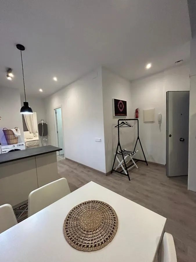 Rg House Barcelona Apartment 0*,